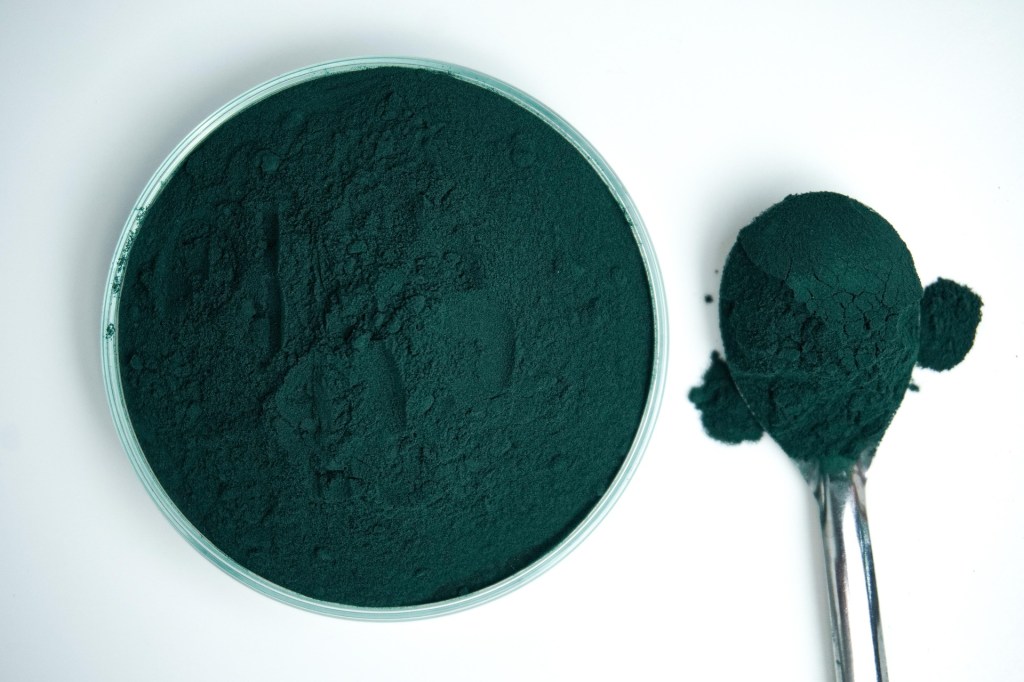 9 “Healthy” Green Powders Recalled After FDA Finds Salmonella: A Pharmacist’s Take